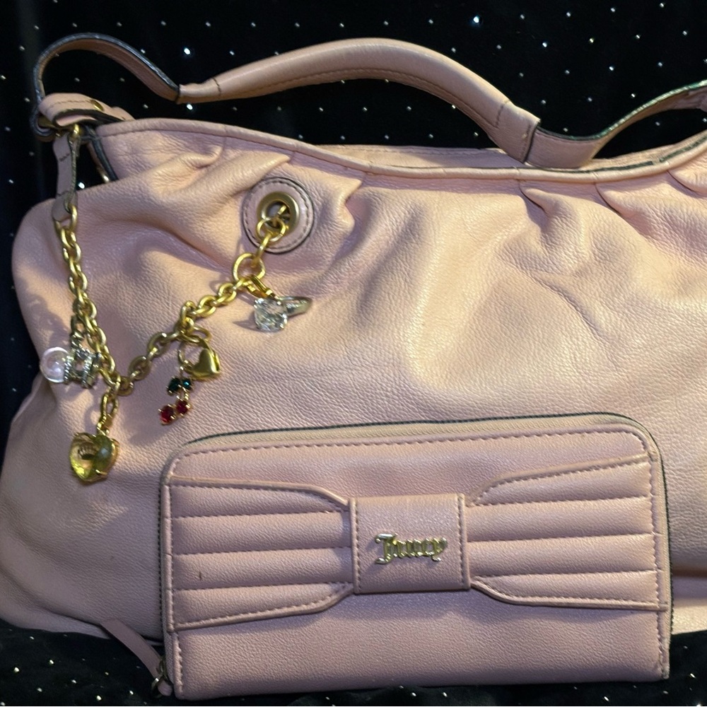 Elegant Pink Leather Shoulder Bag